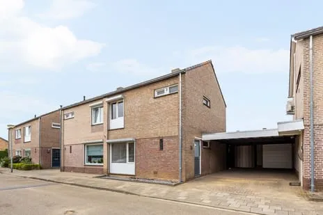 Twee-onder-één-kap te koop: Daelenbroekweg 8, Merum Herten
