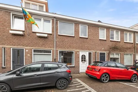 Tussenwoning te koop: Daendelsstraat 53, Armhoef Noord-West Tilburg