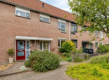 Tussenwoning te koop: Dagmaatstraat 42, Maten- en Zuivelbuurt Purmerend