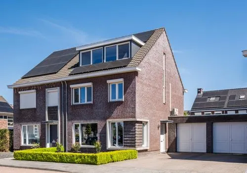 Tussenwoning te koop: Dagpauwoog 81, Waterdael III Someren