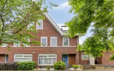 Tussenwoning te koop: Dahlialaan 34, Gerardusplein Eindhoven