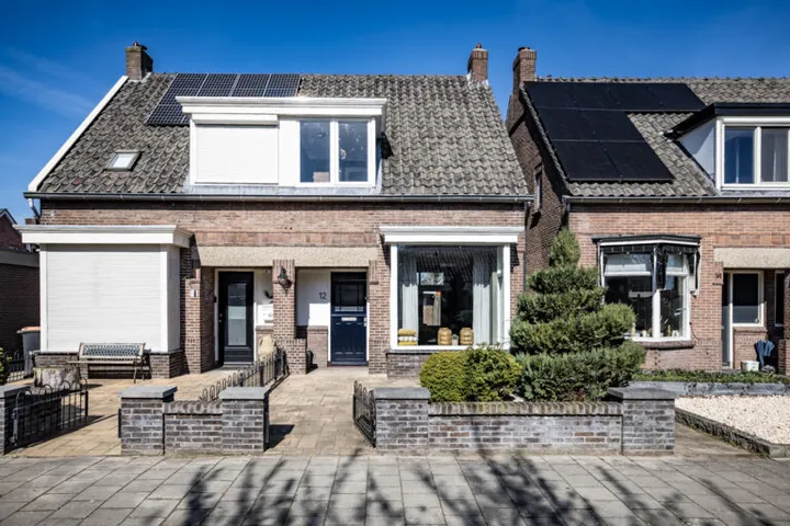 Twee-onder-één-kap te koop: Dahliastraat 12, Arendsboer en omgeving Noord Almelo