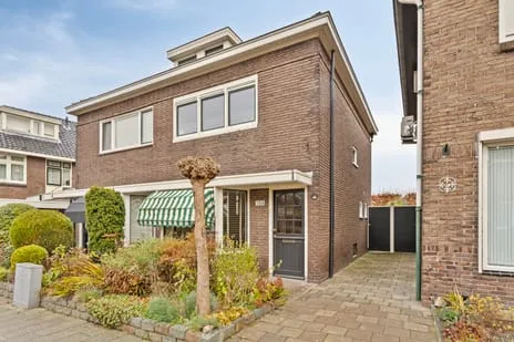 Hoekwoning te koop: Dahliastraat 164, Enschede