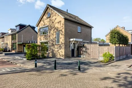 Vrijstaande woning te koop: Dahliastraat 18, Steenbergen-Zuid Steenbergen (Nb)