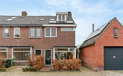 Hoekwoning te koop: Dahliastraat 2, Bloemen- en Bomenkwartier Woerden