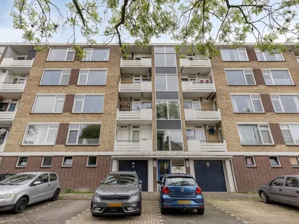 Appartement te koop: Dahliastraat 204, Bloemenbuurt D(ahlia) - G(eranium) Zwijndrecht