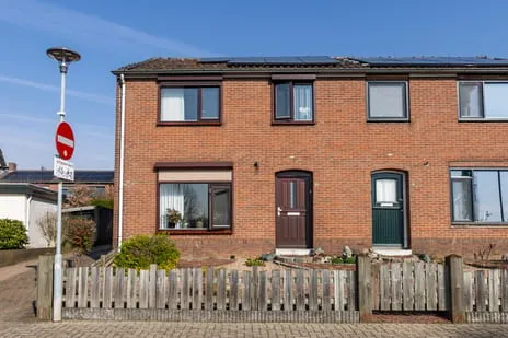 Semi-detached for sale: Dahliastraat 21, 's-Heerenberg 'S-Heerenberg