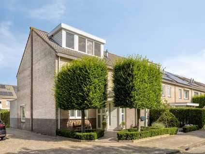 Hoekwoning te koop: Dahliastraat 23, Badhoevedorp Noordwest Badhoevedorp