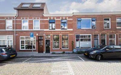 Tussenwoning te koop: Dahliastraat 28, 2e Daalsebuurt en omgeving Utrecht
