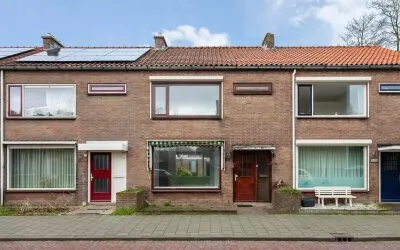Tussenwoning te koop: Dahliastraat 53, Rozenburg