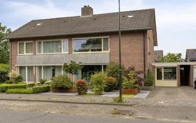 Twee-onder-één-kap te koop: Dalkruiddreef 10, Nuenen-Zuid Nuenen