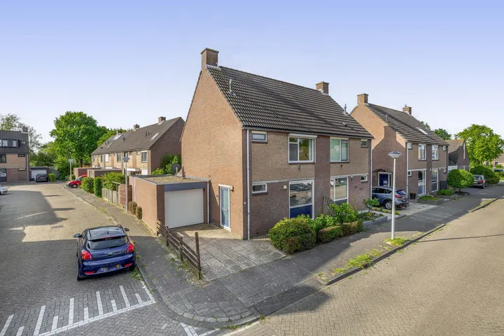 Hoekwoning te koop: Dallelaan 71, Vogelenzang-Zuid Spijkenisse
