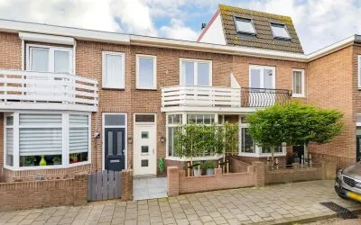 Tussenwoning te koop: Daltonstraat 8, Natuurkundigenbuurt Ijmuiden