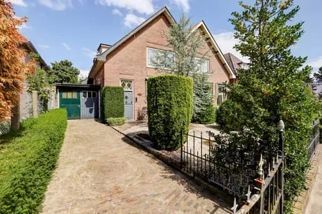 Twee-onder-één-kap te koop: Dalweg 13, Zandvoort Baarn