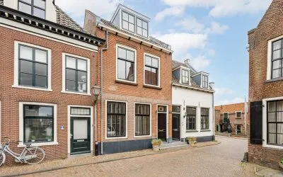 Tussenwoning te koop: Dam 6, Ameide oude kern Ameide