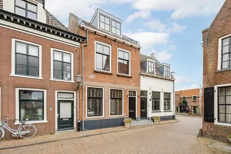 Tussenwoning te koop: Dam 6, Ameide oude kern Ameide