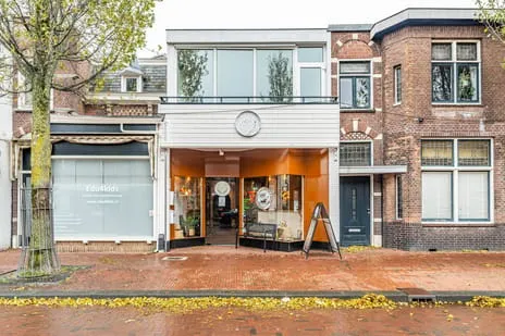 Tussenwoning te koop: Damlaan 52, Damcentrum Leidschendam