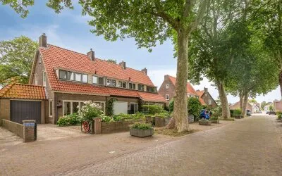 Hoekwoning te koop: Dampoortstraat 1, Dampoort Middelburg