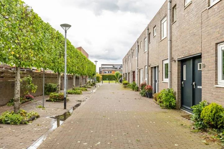 Terraced house for sale: Damsterwaard 18, Ruischerwaard Groningen
