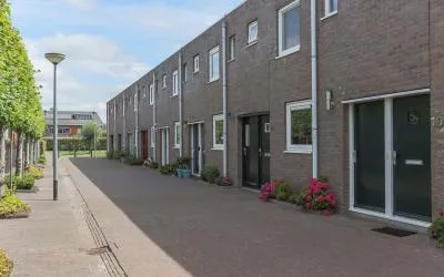 Tussenwoning te koop: Damsterwaard 18, Ruischerwaard Groningen