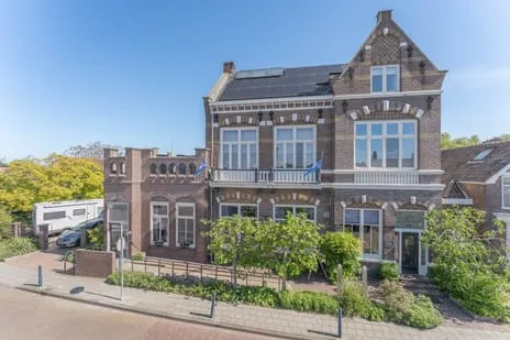 Twee-onder-één-kap te koop: Damstraat 19, Yerseke