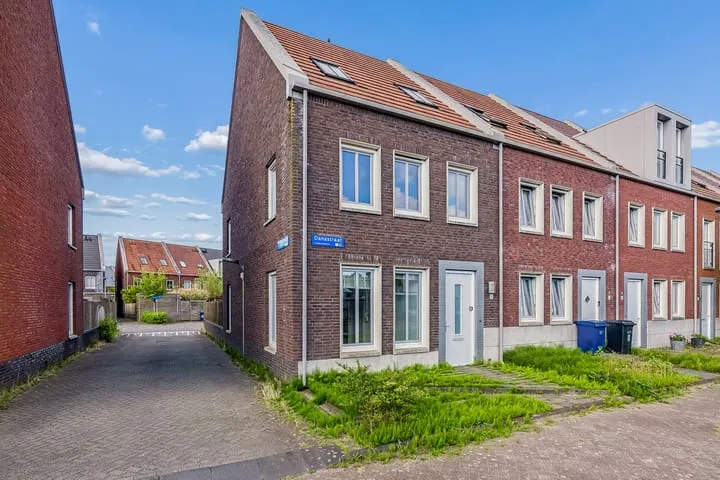 Hoekwoning te koop: Danastraat 12, Homeruskwartier Noord Almere