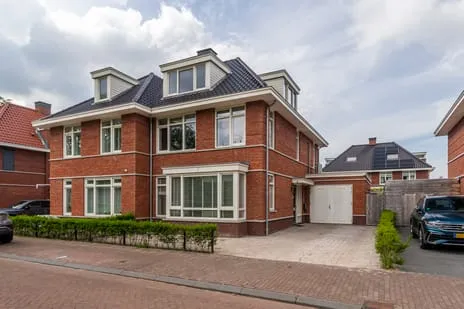Twee-onder-één-kap te koop: Dassenberg 44, Eikelenburg Rijswijk (Zh)