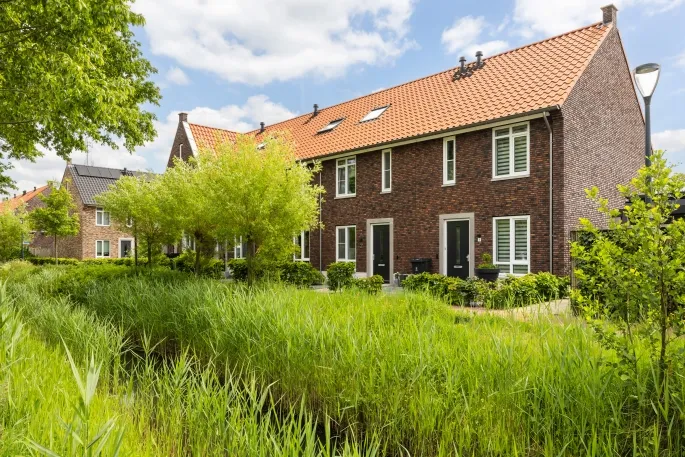 Tussenwoning te koop: De Akker 2, Scherpenzeel