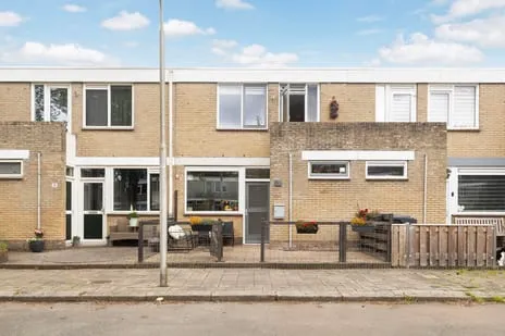 Tussenwoning te koop: de Anjen 117, Bilgaard Leeuwarden