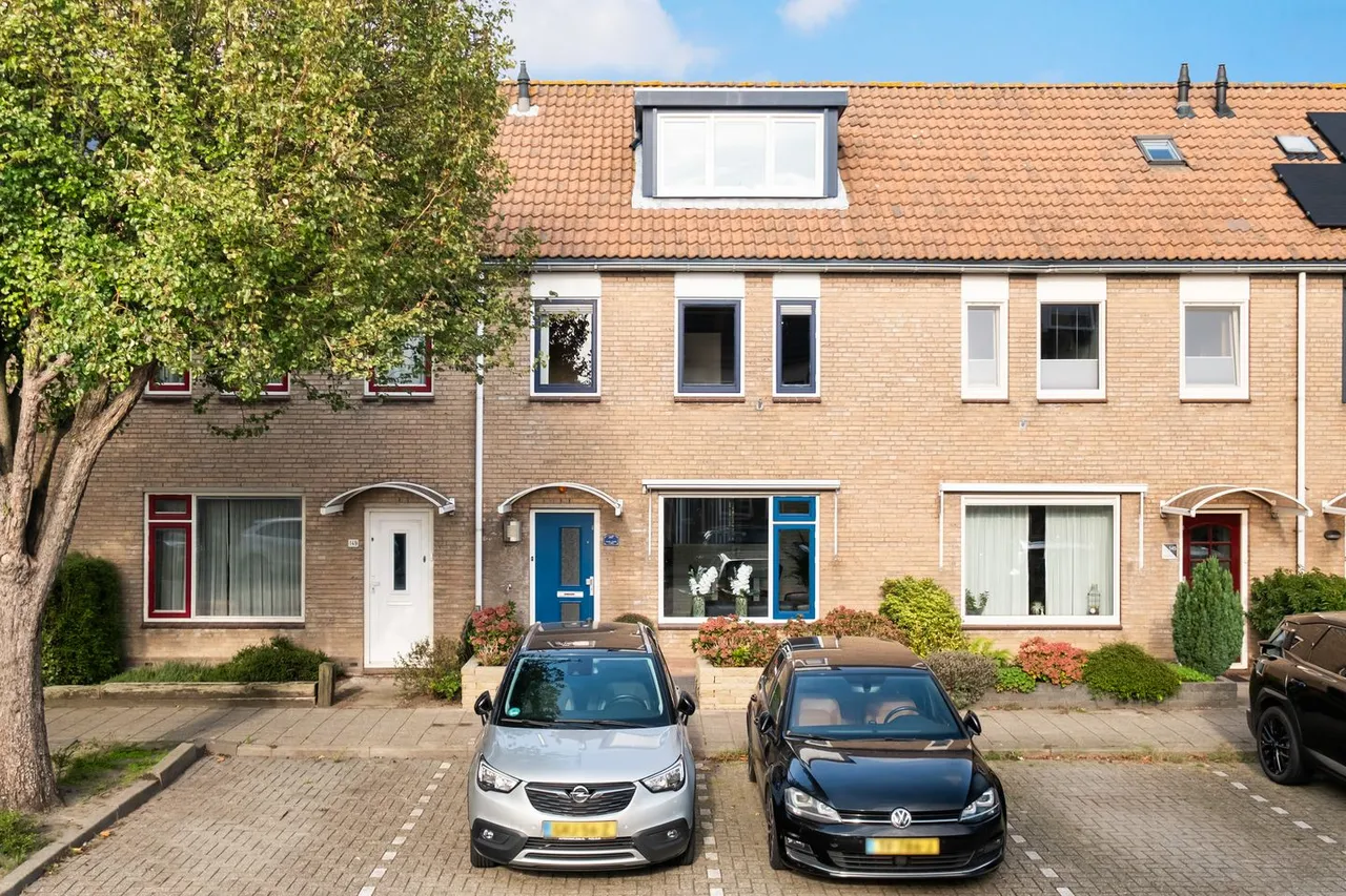 Tussenwoning te koop: De Backerstraat 147, Poeldijk