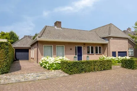Vrijstaande woning te koop: De Band 62, Lith Lith