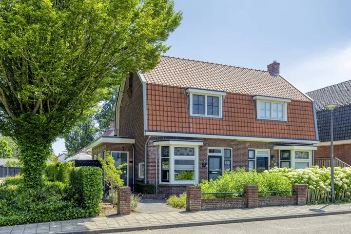 Semi-detached for sale: De Bieffel 16, Dikkerslaan-Molenkampsweg en omgeving Borne