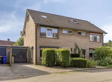 Tussenwoning te koop: De Bijvank 23, Dinxperlo West Dinxperlo