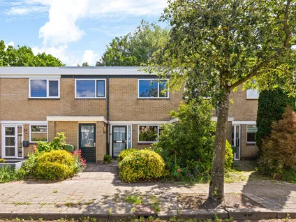 Tussenwoning te koop: De Bird 86, Bilgaard Leeuwarden