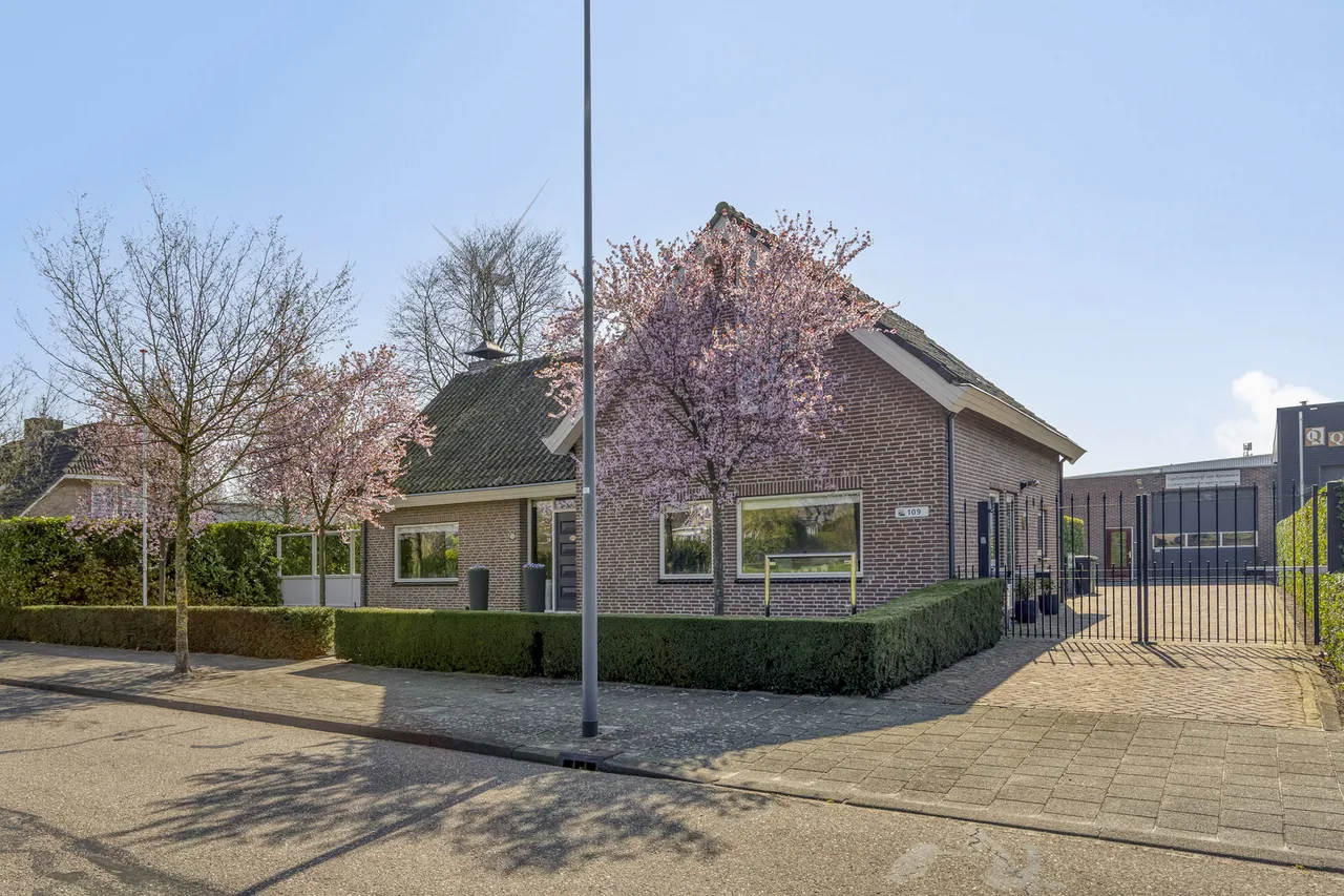 Vrijstaande woning te koop: De Bloemendaal 31, 'S-Hertogenbosch
