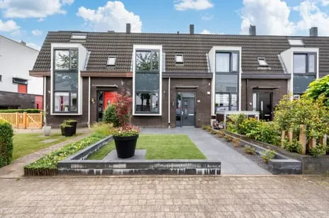 Terraced house for sale: De Bloementuin 28, Osseveld-Oost Apeldoorn
