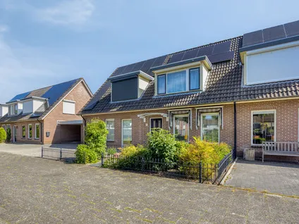 Tussenwoning te koop: De Boksloot 12, Slagharen Kern Slagharen