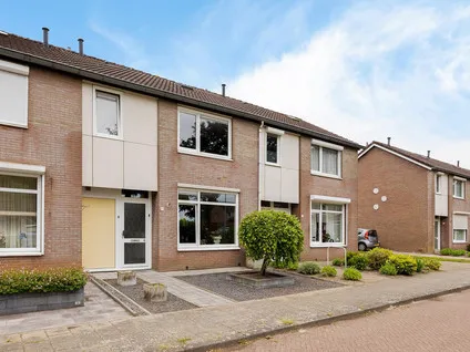 Tussenwoning te koop: De Bongerd 56, Schoonebeek Schoonebeek