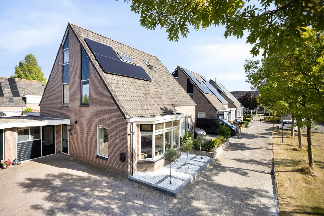 Tussenwoning te koop: De Botting 12, Bovenkarspel