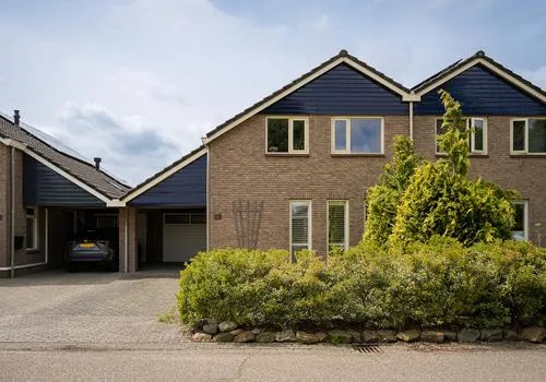 Tussenwoning te koop: de Bouwing 25, Kern Dreumel Dreumel