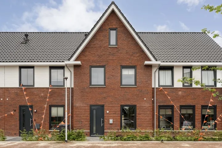 Tussenwoning te koop: De Brink 12, Mariaparochie Mariaparochie