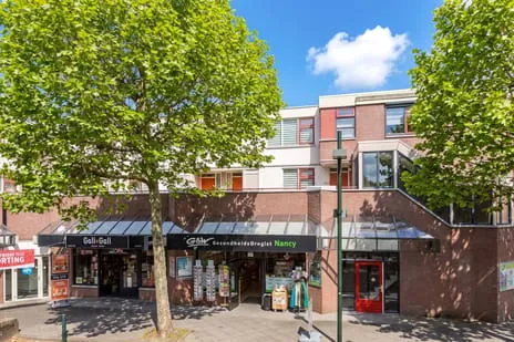 Appartement te koop: De Bus 26, Waalre Waalre