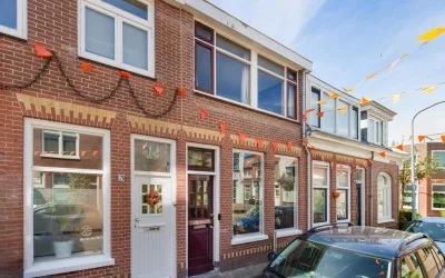 Terraced house for sale: De Clercqstraat 128, Leidsebuurt-west Haarlem