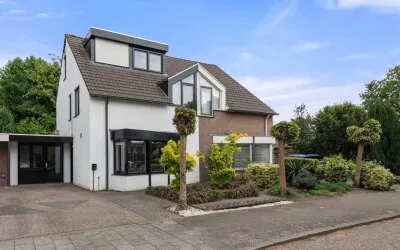 Twee-onder-één-kap te koop: de Cock van Neerijnenstraat 21, De Beemd 1 Schijndel