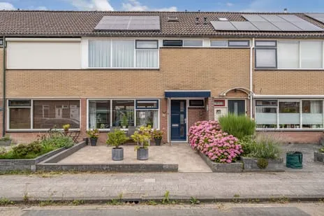 Tussenwoning te koop: De Dammen 76, Bolsward-Noordoost Bolsward