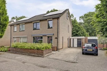 Tussenwoning te koop: De Drainhaak 32, Kampbuurt Swifterbant