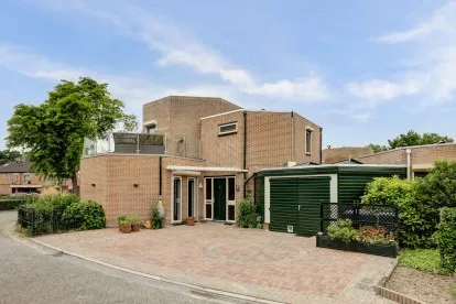 Hoekwoning te koop: De Eendenkooi 10, De Fazant Dronten