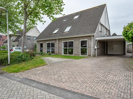Twee-onder-één-kap te koop: De Esdoorn 10, Koekange Koekange