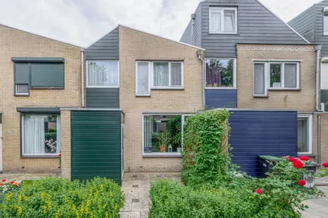 Tussenwoning te koop: De Esdoorn 28, Zevenhuizen-West 2 Zevenhuizen (Zh)