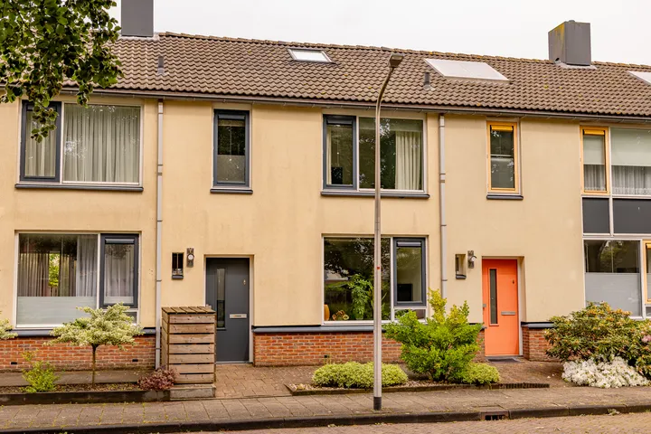 Tussenwoning te koop: De Fazant 71, Wolfsbos Hoogeveen
